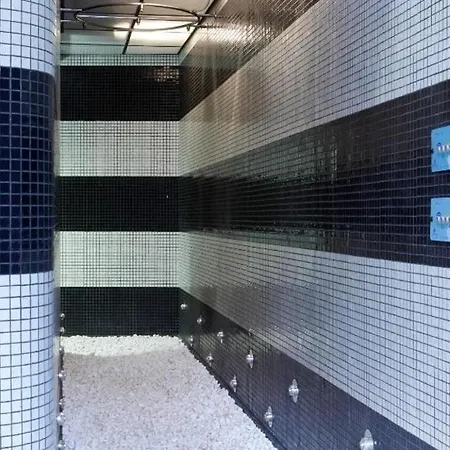 Apts Cueto 2a 2 Adultos 2 Ninos *