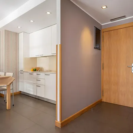 Apartment Apts Cueto 2a 2 Adultos 2 Ninos Onís