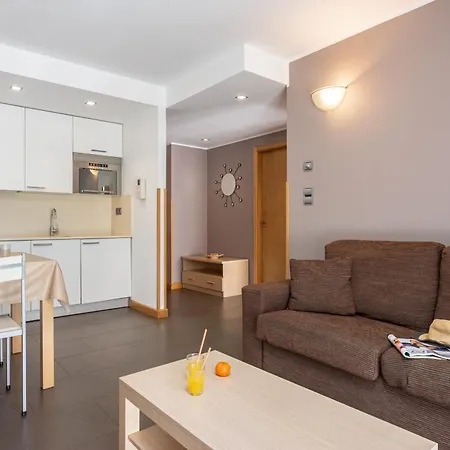 Apts Cueto 2a 2 Adultos 2 Ninos Onís